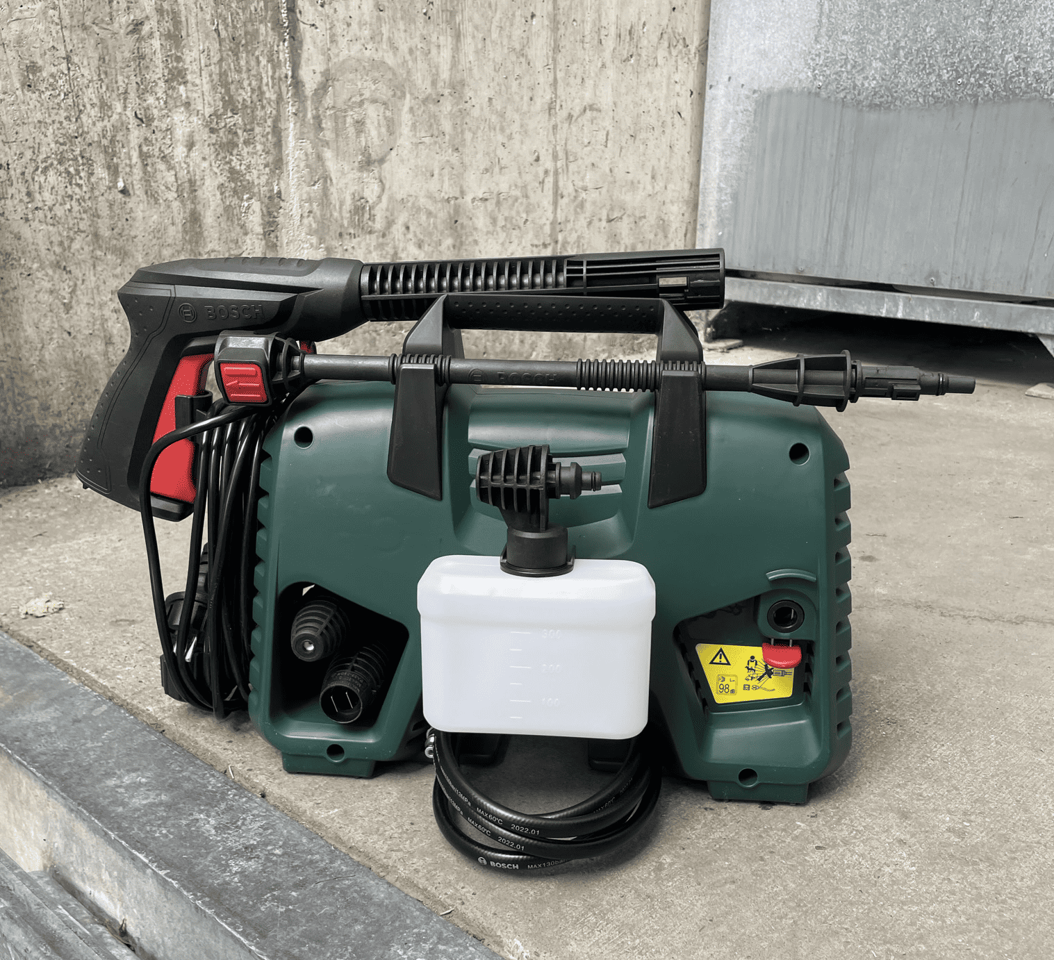 Bosch EasyAquatak 110 High Pressure Washer Review Pressure Washer